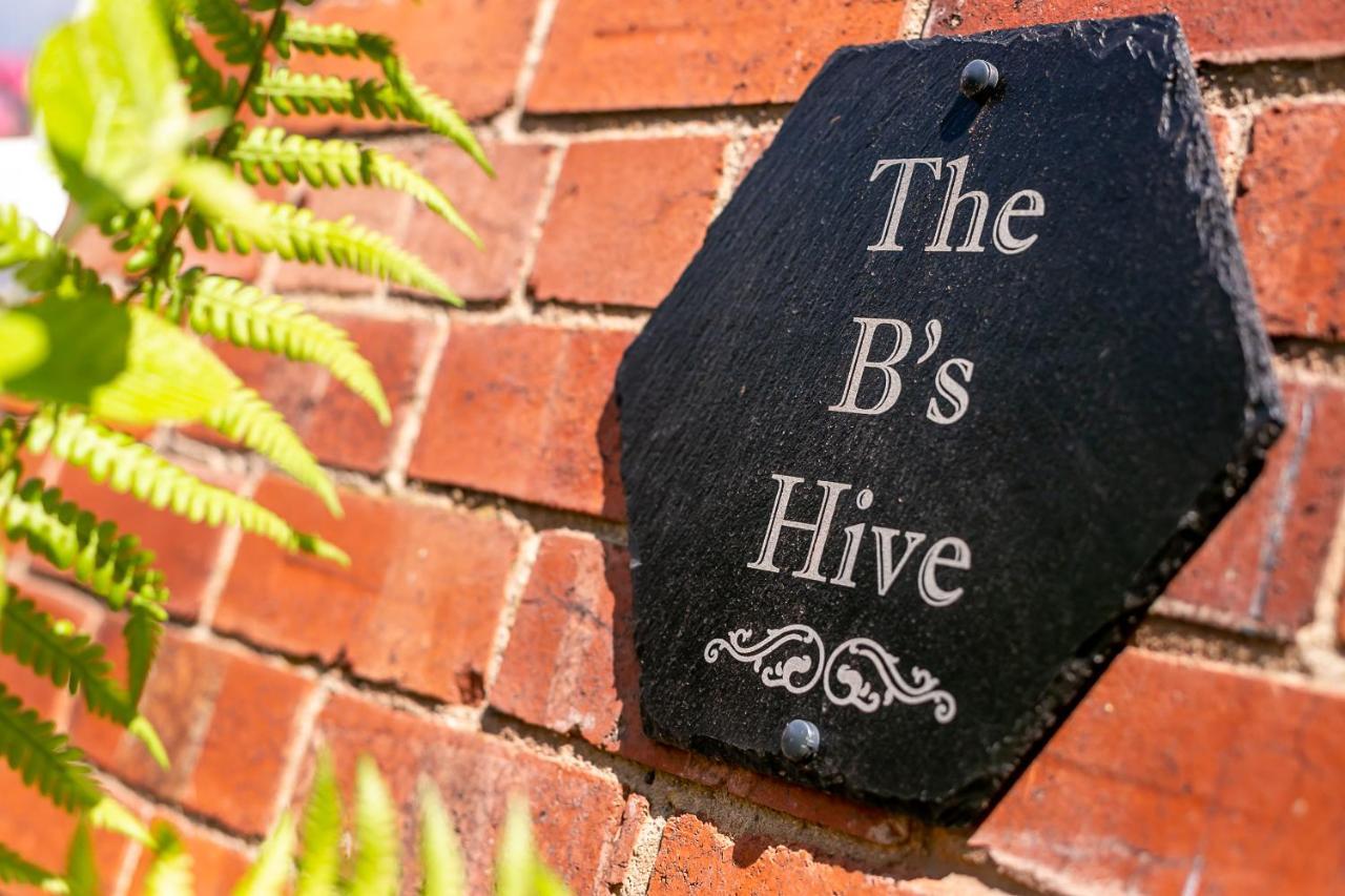 The Bs Hive, Modern, Stylish, 2 Bedroom House, In Harrogate Centre מראה חיצוני תמונה